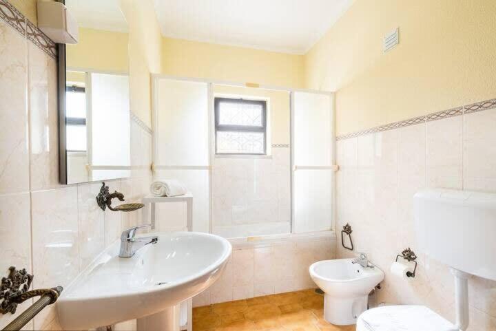 Vakantiehuis Camila - Ideal Location Ten-min Walk To Marina *