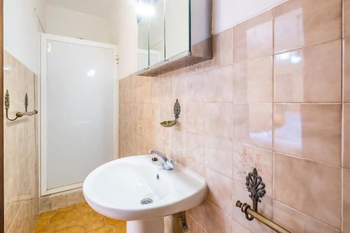 Vakantiehuis Camila - Ideal Location Ten-min Walk To Marina *