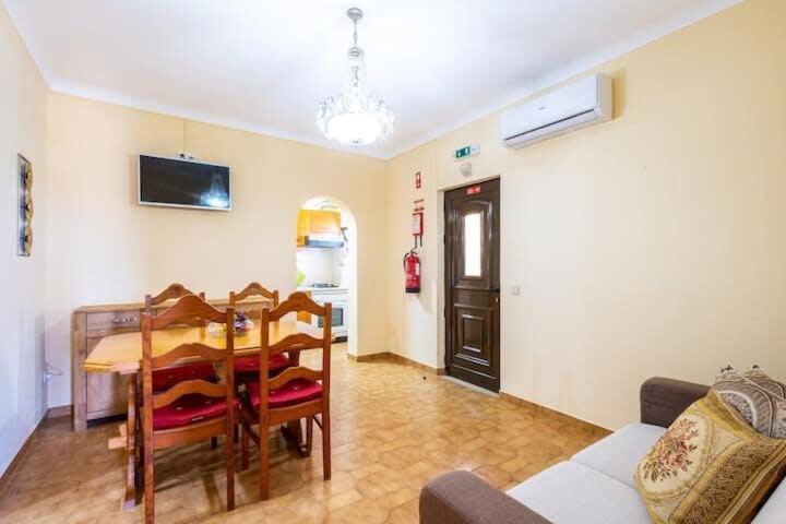 Vakantiehuis Camila - Ideal Location Ten-min Walk To Marina Albufeira